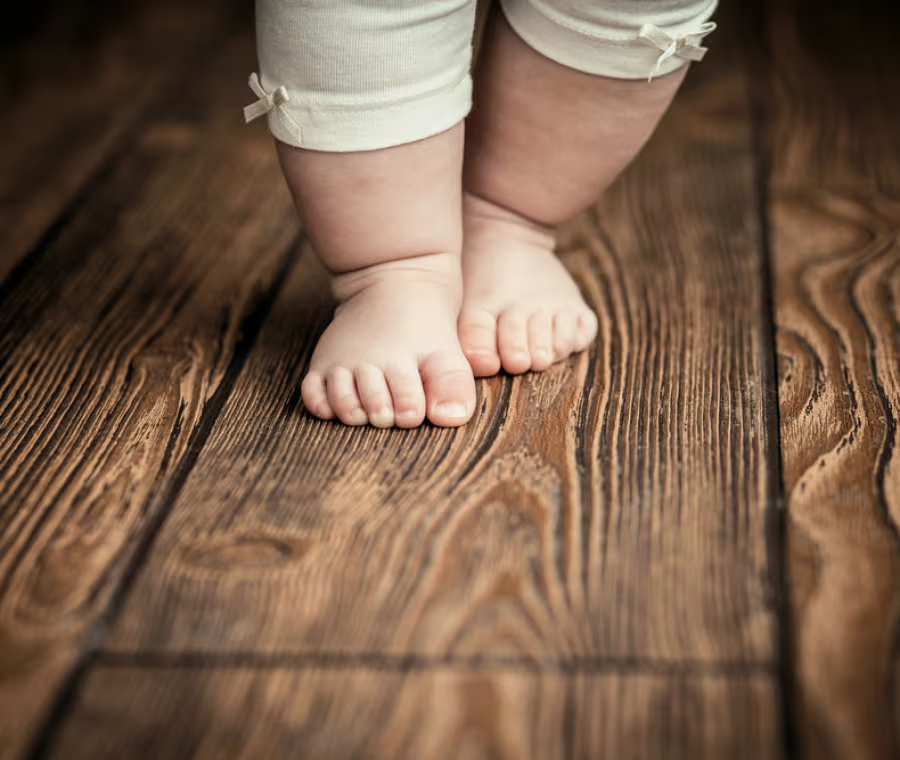 Piccoli Passi per Mani che Crescono